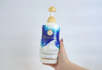バウンシアボディーソープホワイトソープの香り500mL ポンプ付き24個入 バウンシア ボディソープ ホワイトソープの香り 本体 500ml(販売
